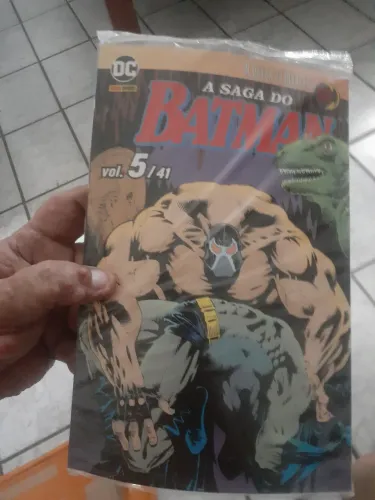 HQ A SAGA DO BATMAN VOL. 5 - TEMPORADA 2(LACRADA)