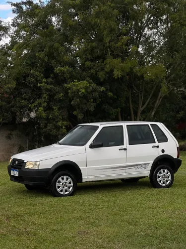Fiat Uno Mille Celeb. WAY Econ. 1.0 F.flex 4P 2013