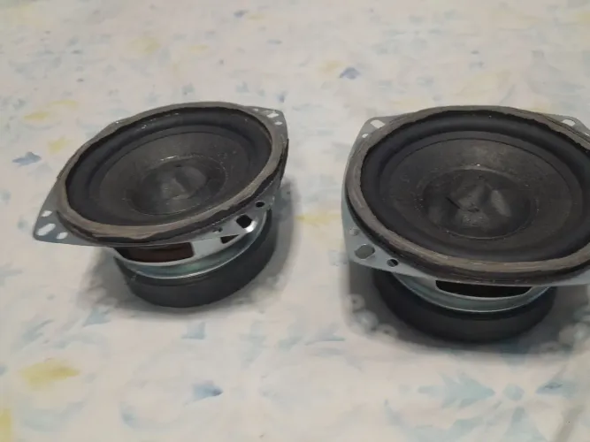 Alto-falantes subwoofer 4 polegadas