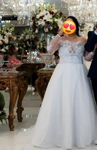 Vestido de noiva + véu