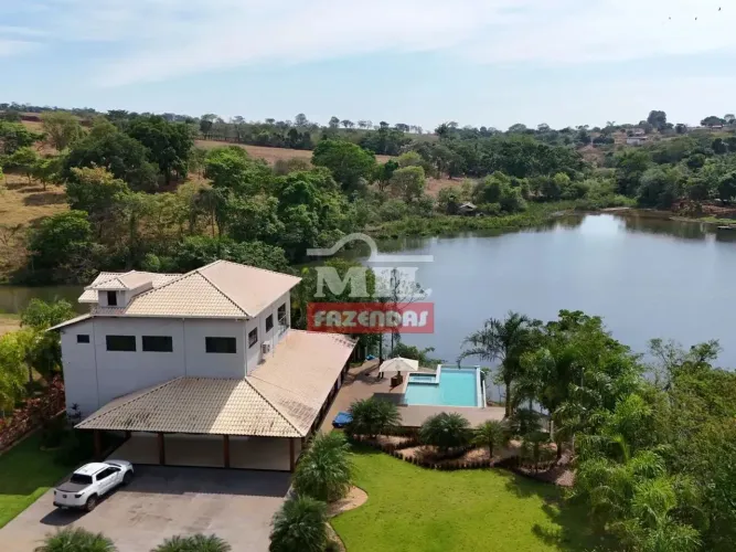 Chacara alto padrão 20.500M² Caturaí - GO