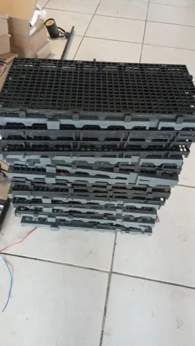 24 Pcs Pallet Estrado Plásticos Preto 25x50x2,5cm Piso Palete Plástico Modular Marwell