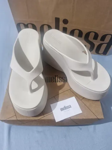 Tamanco melissa