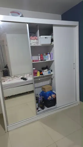 Guarda roupa 4 portas