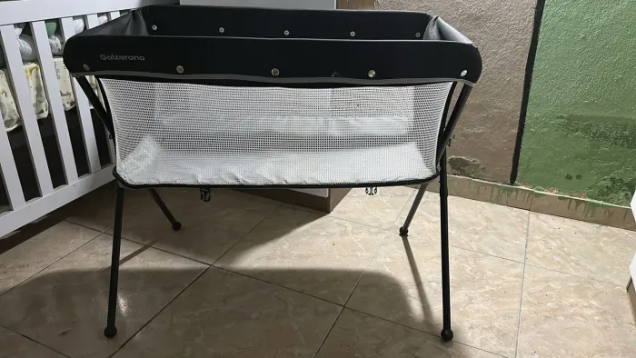 Berço Moisés dobrável com mosquiteiro - acompanha o ninho