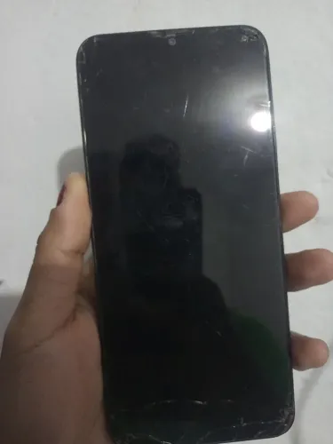 Vendo dóis celulares Motorola um funciona outro da sinal