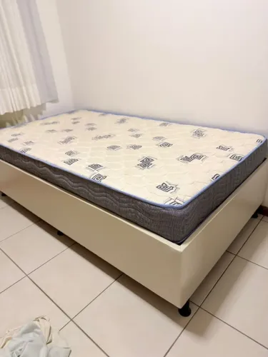 Cama solteirão 