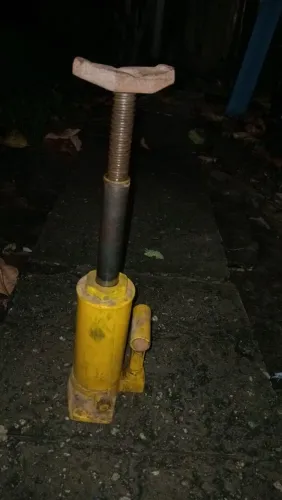 Macaco mecânico 