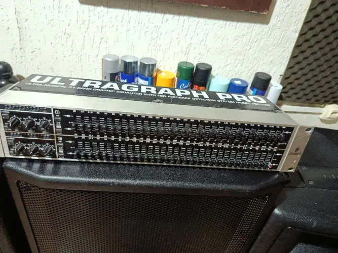 Equalizador 31 bandas Behringer FBQ3102