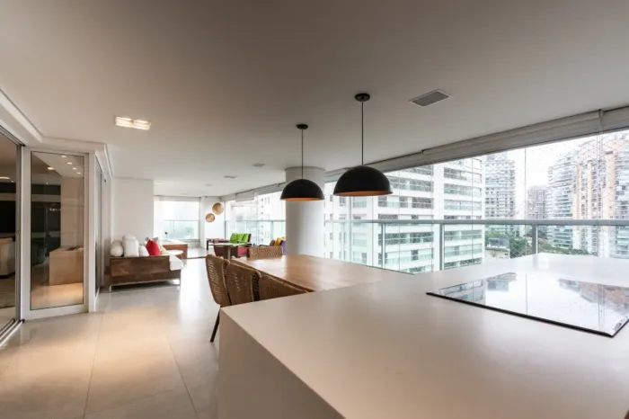Imperdível! Apartamento de luxo na Vila Nova Conceição, São Paulo-SP: 4 quartos, 3 suítes,