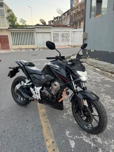Cb 300f ano 2024 2024