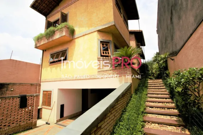 CASA CHARMOSA NO MIOLO DO PLANALTO