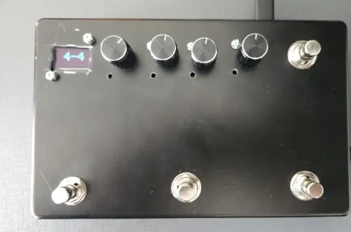 Pedal Footswitch Midi Wireless Pocket Master E Amphonix2