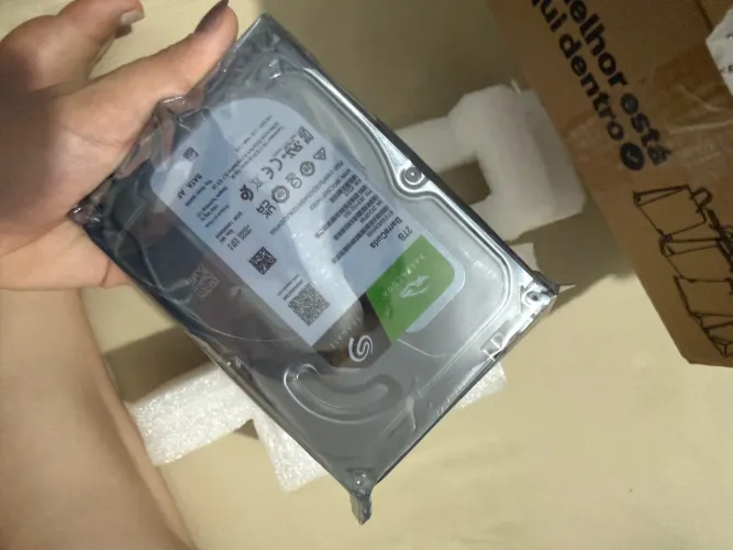Vendo HD Seagate BarraCuda 2TB (ST2000DM008)