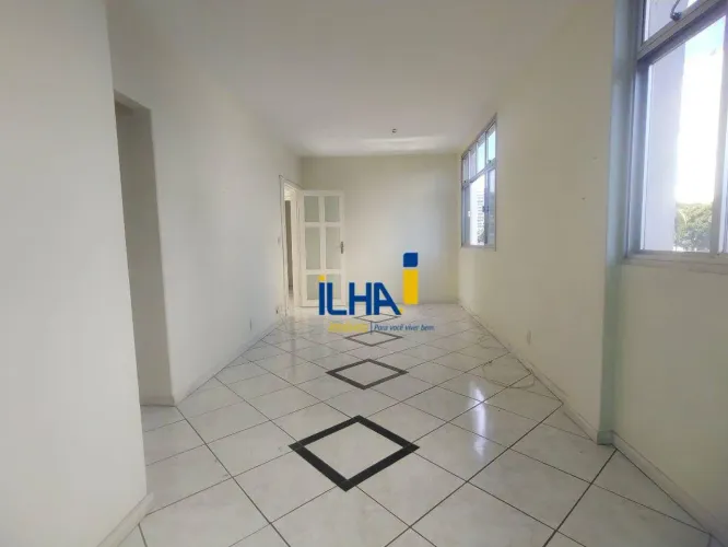 Excelente localização. Amplo 3 quartos suíte, ventilação cruzada, sol da manhã