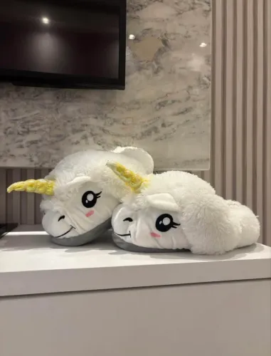Pantufa unicórnio