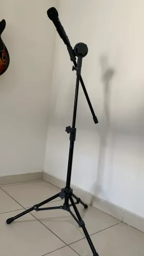 Pedestal para microfone 