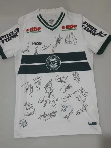 camisa autografada do Coritiba
