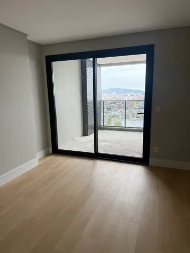 Porta Janela em alumínio Nova!