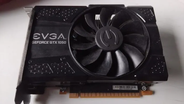 PLACA DE VÍDEO GEFORCE GTX 1050 2GB, IDEAL PARA JOGOS OU EDIÇÃO!!! 