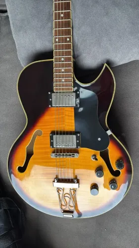 Guitarra Woodland Semiacústica Vintage Sunburst - Wilkinson + Graph Tech