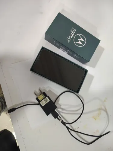 Moto G8 Plus (Com Caixa e Carregador)