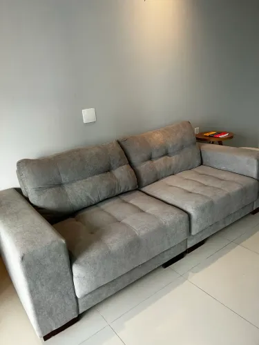 Vendo Sofá seminovo- r$ 1.700,00