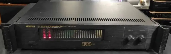 Amplificador Nashville NA 2200