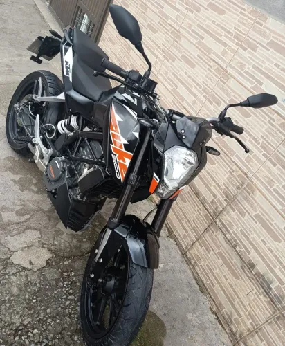 Moto KTM DUKE 200 2019 zerada watts na descrição leia