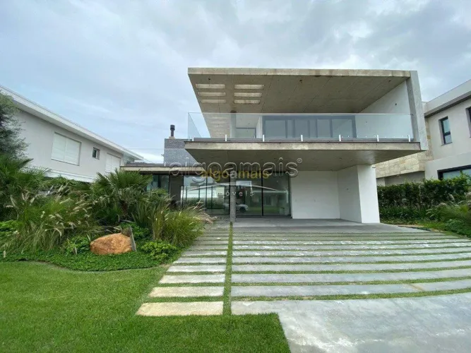 Casa em Condomínio à venda em Xangri-Lá - Condomínio Playa Vista - 380m² REF: CA2928