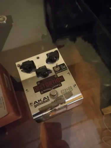 Pedal distorção Akai Drive3