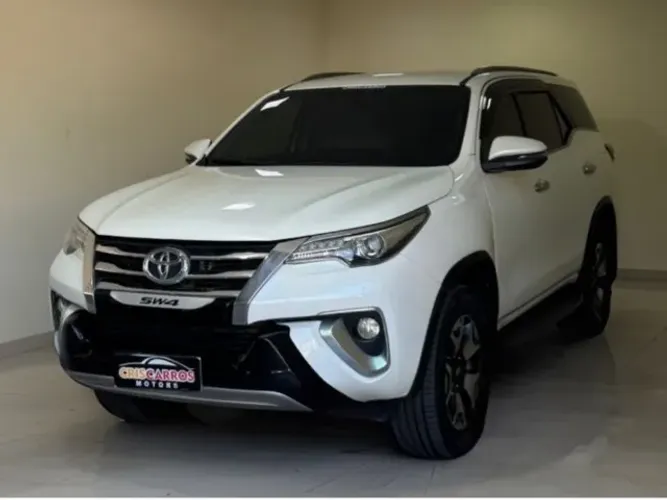 Toyota Hilux SW4 SRX Diamo. 4X4 2.8 TB DIE AUT 2019
