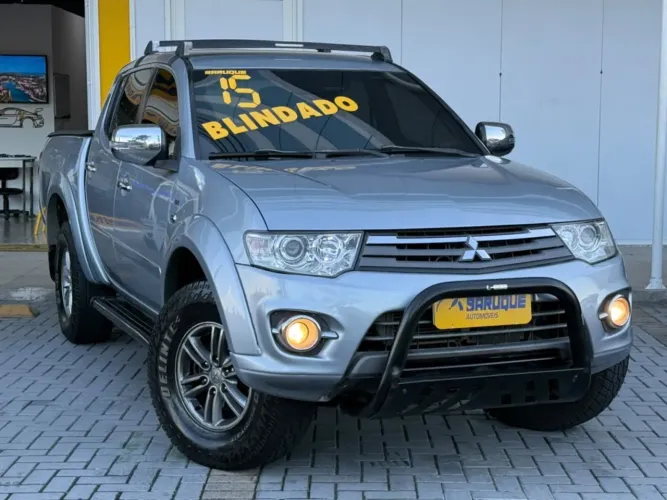 Mitsubishi L200 Triton HPE 3.2 CD TB Int.diesel AUT 2015