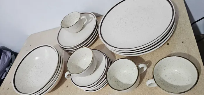 Aparelho de jantar e chá com 20 peças