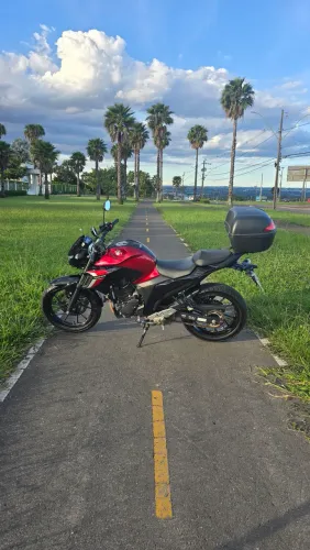 Fazer 250 de Garagem