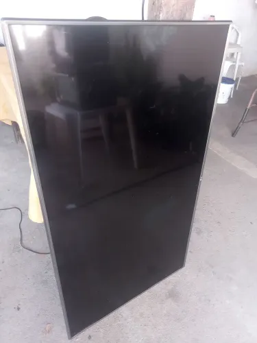 Tv LG de 55 polegadas não liga nada queda de energia