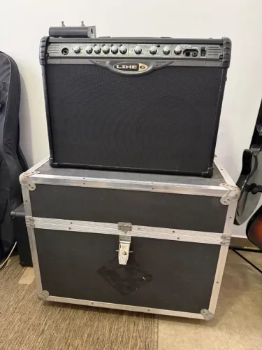 Amplificador Line 6 Spider II 210 - 120W Stereo - 2x10" Celestion - FBV2 + Road Case