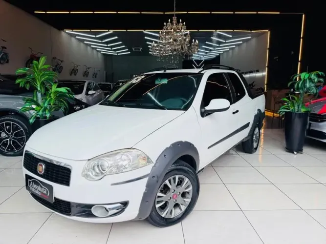 Fiat Strada Trekking 1.6 16V Flex CD 2013
