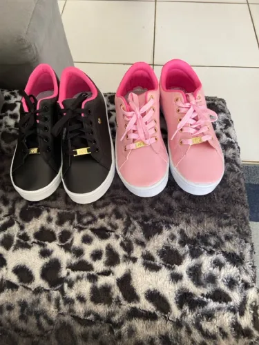 2 pares de tênis novo tamanho 33