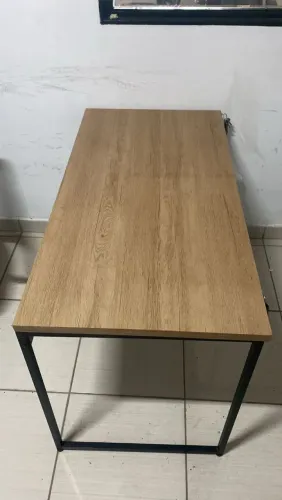 Mesa de Escritório estilo industrial
