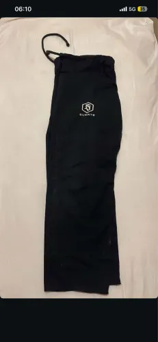 Vende-se Kimono Preto da Suéter