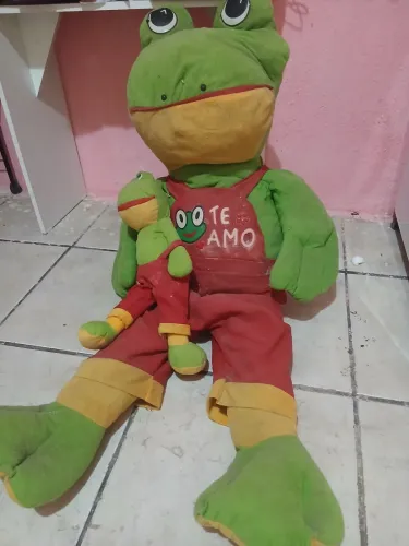 Vendo urso sapo