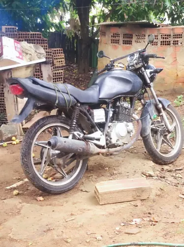 Suzuki yes 125 2012 pra roça. Leia a descrição