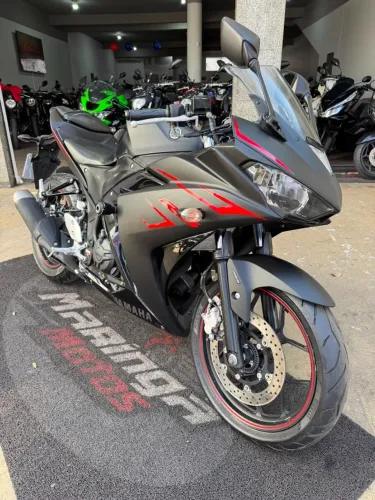 YAMAHA YZF R3 2018 MUITO CONSERVADA - NA MARINGÁ MOTOS