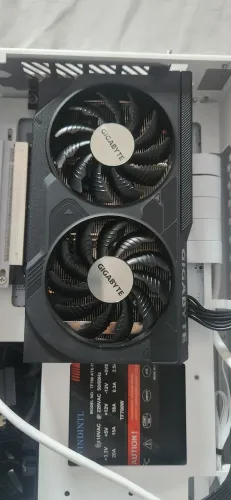 GeForce RTX? 4060 WINDFORCE OC 8G