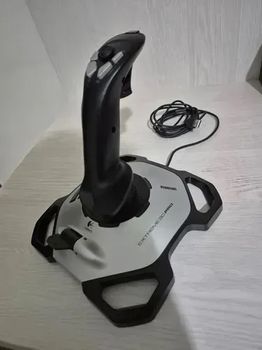 Logitech Extreme 3D Pro Joystick para PC