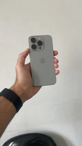 iPhone 15 pro 128gb 