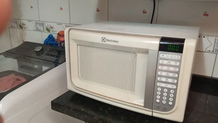 Microondas 31 litros Eletrolux