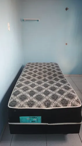 CAMA SOLTEIRO EM OTIMO ESTADO