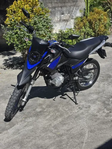 CROSSER AZUL 2023